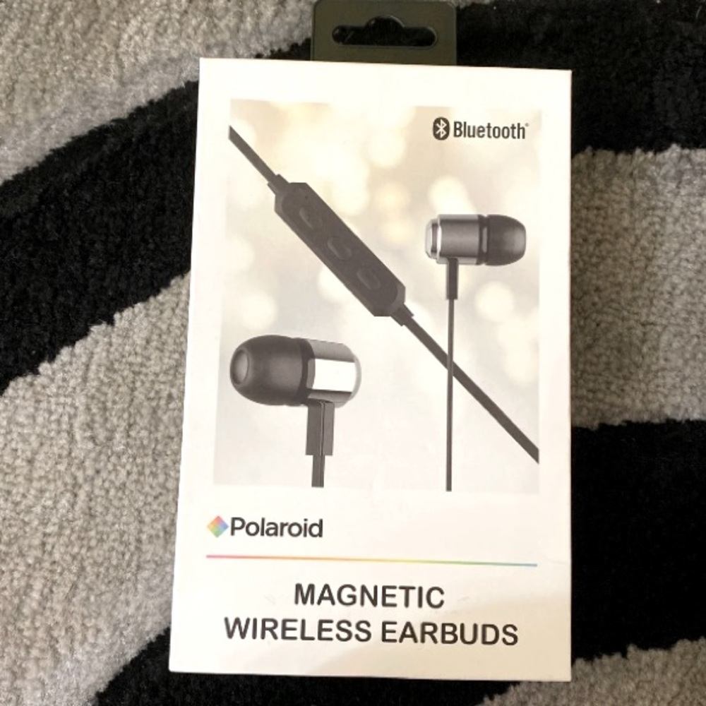 Polaroid magnetic wireless earbuds.